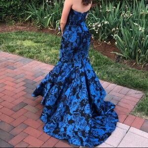 Prom/pageant/formal gown